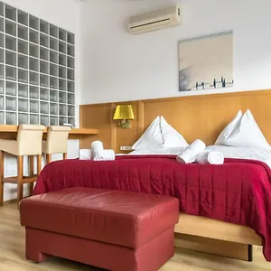 4* Ξενοδοχείο Corvinus - Newly Renovated